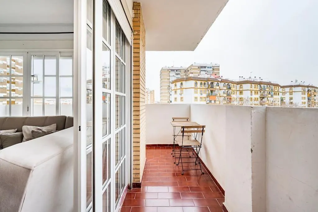 Centric And Spacious Flat With Free Car Park Seville