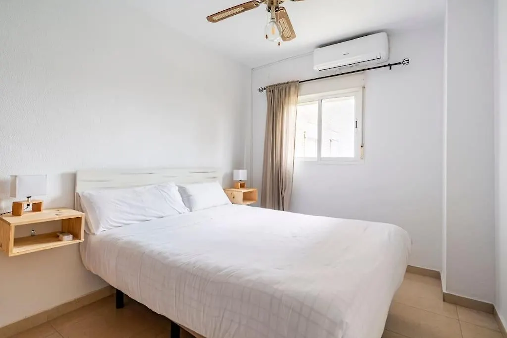 Centric And Spacious Flat With Free Car Park Seville Spain